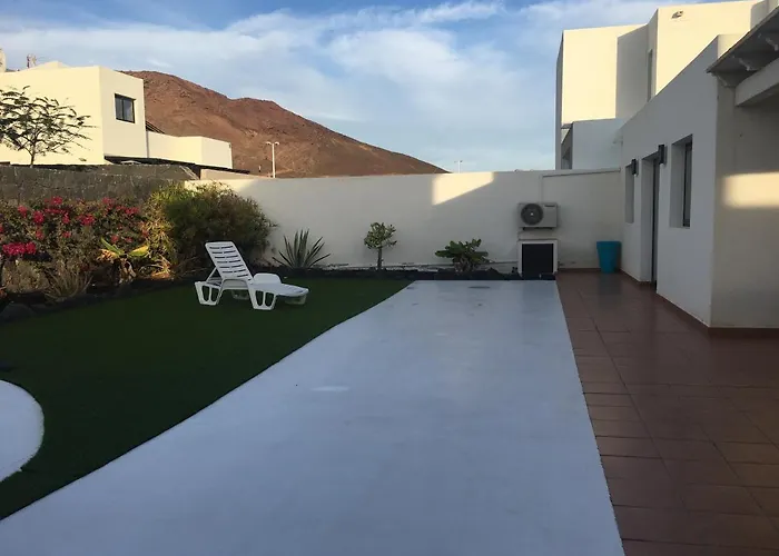 빌라 Sunset Faro Deluxe & Pool