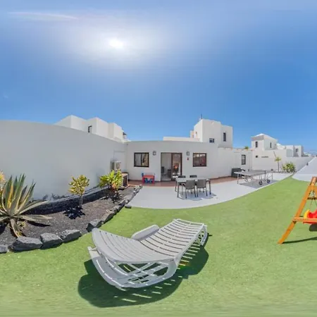 Sunset Faro Deluxe & Pool Βίλα
