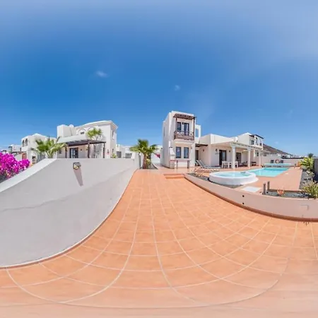 Sunset Faro Deluxe & Pool Βίλα