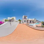 Sunset Faro Deluxe & Pool Villa
