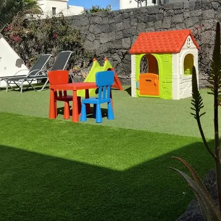 Sunset Faro Deluxe & Pool فيلة *