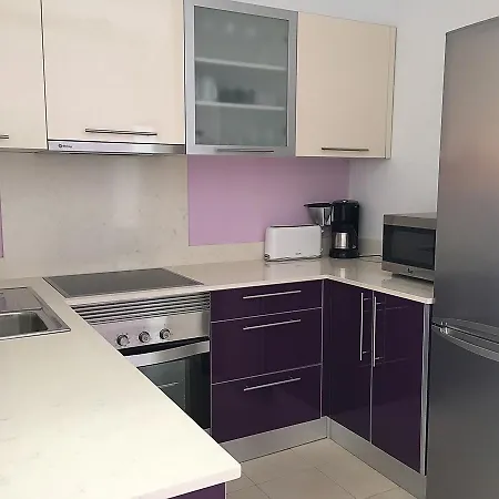 Sunset Faro Deluxe & Pool فيلة *