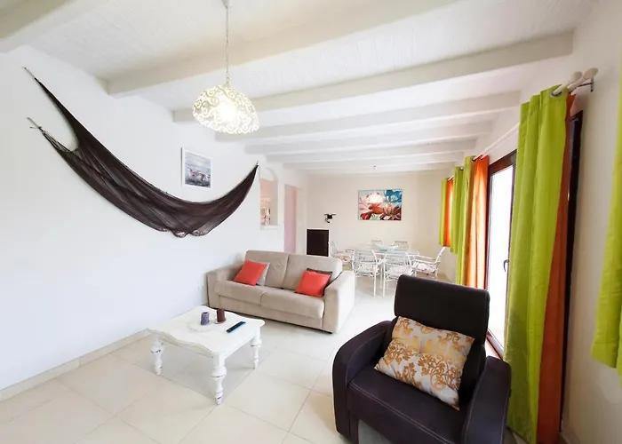 Sunset Faro Deluxe&spa Pool Villa *