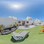 Sunset Faro Deluxe & Pool Villa