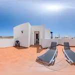 Sunset Faro Deluxe & Pool